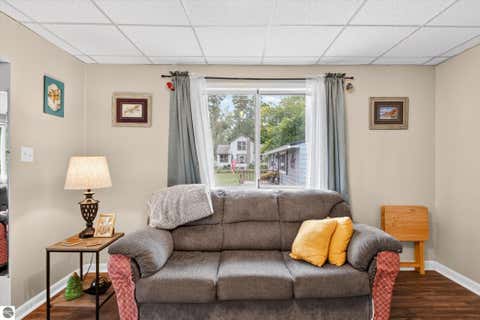Tiny photo for 1215 Rosedale Street, Alma, MI 48801 (MLS # 1949028)