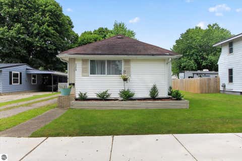 Tiny photo for 1215 Rosedale Street, Alma, MI 48801 (MLS # 1949028)