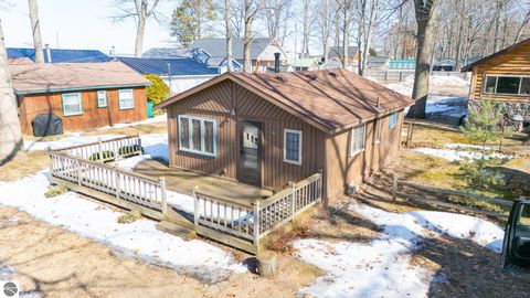 Tiny photo for 3974 W Houghton Lake Drive #Unit 7, Houghton Lake, MI 48629 (MLS # 1943079)