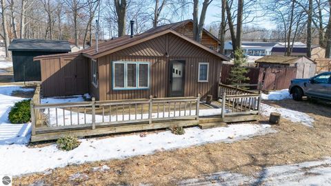 Tiny photo for 3974 W Houghton Lake Drive #Unit 7, Houghton Lake, MI 48629 (MLS # 1943079)