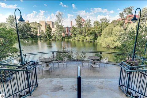 Tiny photo for 141 Rivers Edge Drive #307, Traverse City, MI 49684 (MLS # 1943798)