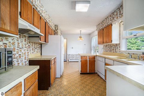 Tiny photo for 12016 Peninsula Drive, Traverse City, MI 49686 (MLS # 1941725)