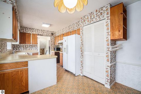 Tiny photo for 12016 Peninsula Drive, Traverse City, MI 49686 (MLS # 1941725)