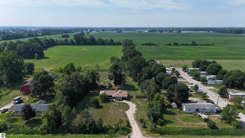 Tiny photo for 3488 E Rosebush Road, Rosebush, MI 48878 (MLS # 1948074)