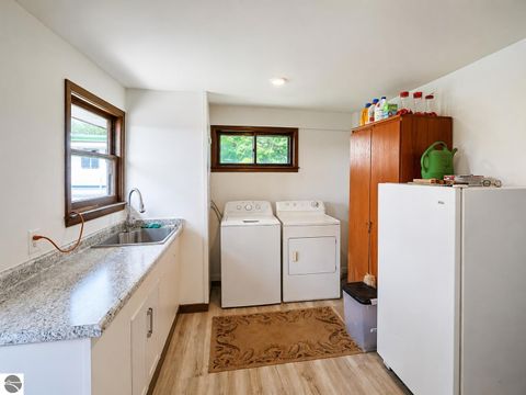 Tiny photo for 3488 E Rosebush Road, Rosebush, MI 48878 (MLS # 1948074)
