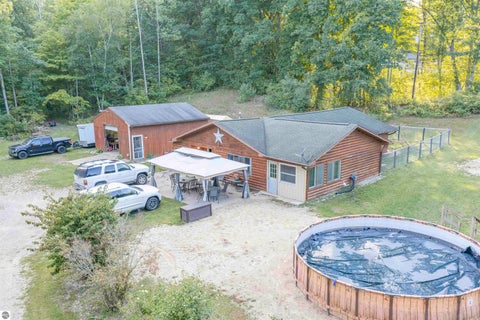 Tiny photo for 4760 E Howard City Edmore Road, Edmore, MI 48829 (MLS # 1950975)