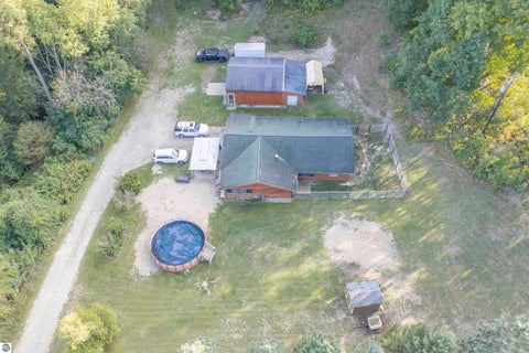 Tiny photo for 4760 E Howard City Edmore Road, Edmore, MI 48829 (MLS # 1950975)