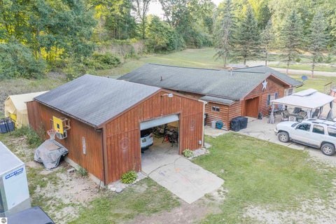 Tiny photo for 4760 E Howard City Edmore Road, Edmore, MI 48829 (MLS # 1950975)