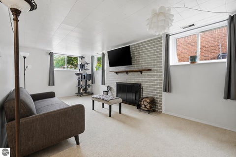 Tiny photo for 2561 Binghamton DR, Auburn Hills, MI 48326 (MLS # 1946246)