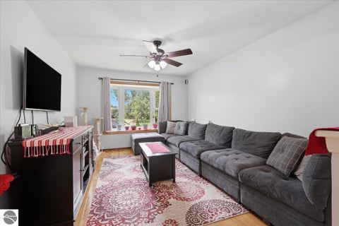 Tiny photo for 2561 Binghamton DR, Auburn Hills, MI 48326 (MLS # 1946246)