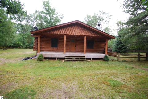 Tiny photo for 3086 Raymond Gradowski Drive, West Branch, MI 48661 (MLS # 1950252)