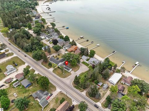 Tiny photo for 722 S Lakeshore Drive, Lake City, MI 49651 (MLS # 1945284)