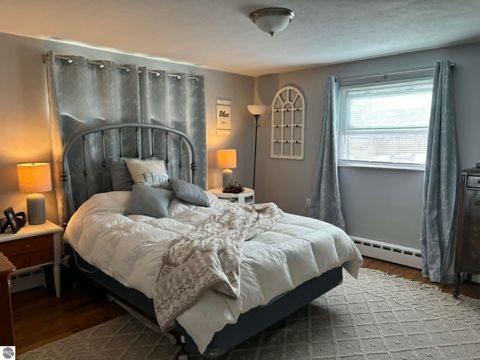 Tiny photo for 722 S Lakeshore Drive, Lake City, MI 49651 (MLS # 1945284)