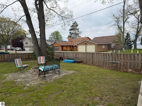 Tiny photo for 722 S Lakeshore Drive, Lake City, MI 49651 (MLS # 1945284)