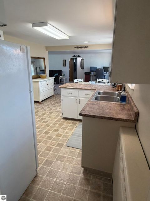 Tiny photo for 722 S Lakeshore Drive, Lake City, MI 49651 (MLS # 1945284)