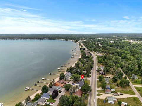 Tiny photo for 722 S Lakeshore Drive, Lake City, MI 49651 (MLS # 1945284)