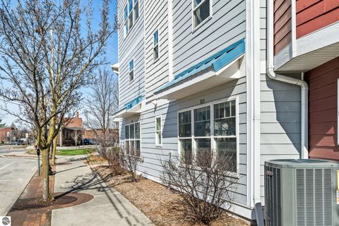 Tiny photo for 305 E Eighth St, Traverse City, MI 49684 (MLS # 1944038)