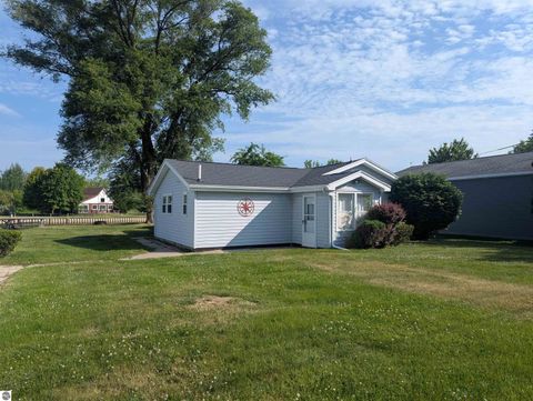 Tiny photo for 620 Burt Street, Au Gres, MI 48703 (MLS # 1943063)