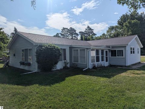 Tiny photo for 620 Burt Street, Au Gres, MI 48703 (MLS # 1943063)