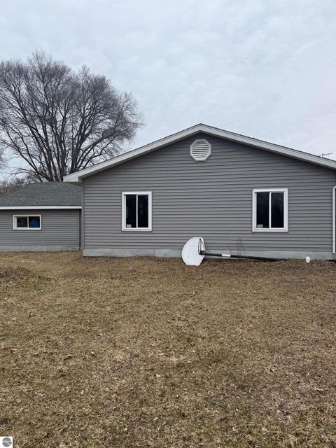 Tiny photo for 6329 N Lumberjack Road, Riverdale, MI 48877 (MLS # 1942730)