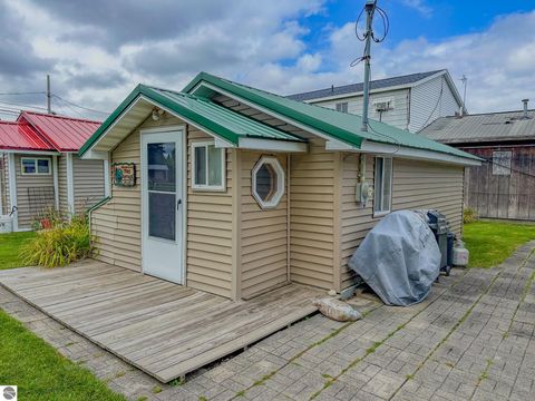 Tiny photo for 6482 W Houghton Lake Drive #Cabin 4, Houghton Lake, MI 48629 (MLS # 1944948)