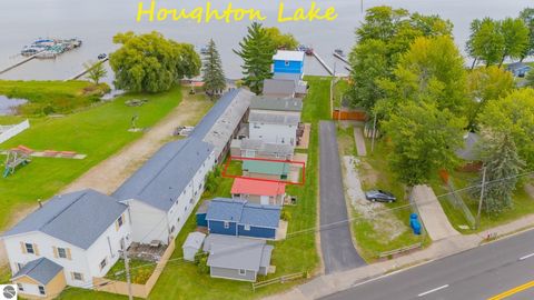 Photo of 6482 W Houghton Lake Drive #Cabin 4, Houghton Lake, MI 48629 (MLS # 1944948)