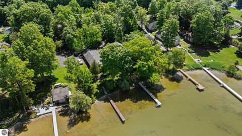 Tiny photo for 8440 S Lakeview Road, Traverse City, MI 49684 (MLS # 1946151)