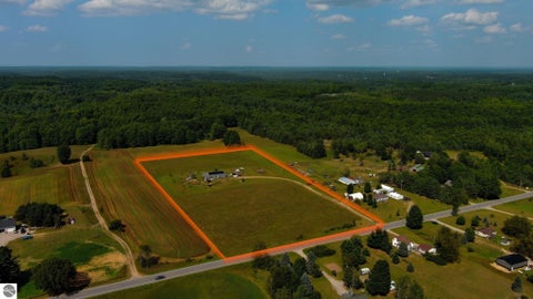 Photo of 191 E Center Road, Kingsley, MI 49649 (MLS # 1949947)