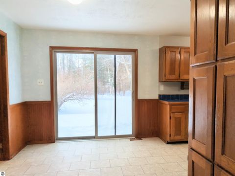 Tiny photo for 11990 E Pickard Road, Mt Pleasant, MI 48858 (MLS # 1941187)