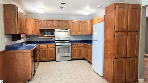 Tiny photo for 11990 E Pickard Road, Mt Pleasant, MI 48858 (MLS # 1941187)