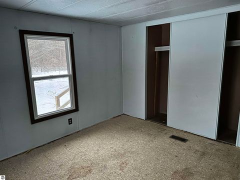 Tiny photo for 4564 W Bawkey Road, Farwell, MI 48622 (MLS # 1941646)