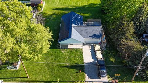 Tiny photo for 401 Barber ST, Ithaca, MI 48847 (MLS # 1945253)