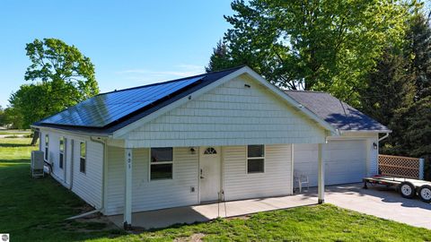 Tiny photo for 401 Barber ST, Ithaca, MI 48847 (MLS # 1945253)