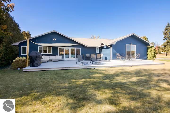 553 S Lake Shore Dr, Lake Leelanau, MI, 49653, USA, 4 Bedrooms Bedrooms, ,3 BathroomsBathrooms,Residential,Active,553 S Lake Shore Dr,1946402