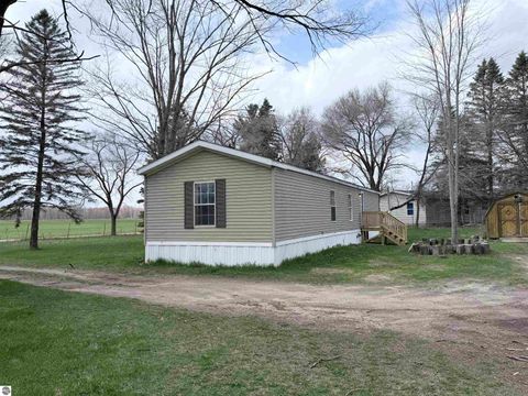 Tiny photo for 6542 N Geneva Road, Coleman, MI 48618 (MLS # 1944010)