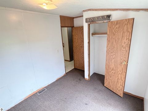 Tiny photo for 6542 N Geneva Road, Coleman, MI 48618 (MLS # 1944010)