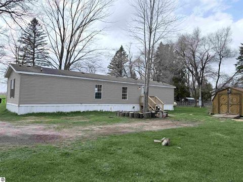 Tiny photo for 6542 N Geneva Road, Coleman, MI 48618 (MLS # 1944010)