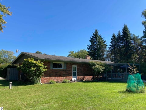Tiny photo for 111 Minzer Court, West Branch, MI 48661 (MLS # 1950542)