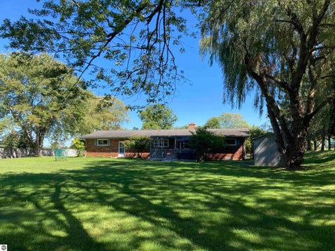 Tiny photo for 111 Minzer Court, West Branch, MI 48661 (MLS # 1950542)