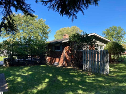 Tiny photo for 111 Minzer Court, West Branch, MI 48661 (MLS # 1950542)