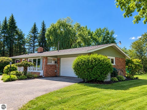 Tiny photo for 111 Minzer Court, West Branch, MI 48661 (MLS # 1950542)