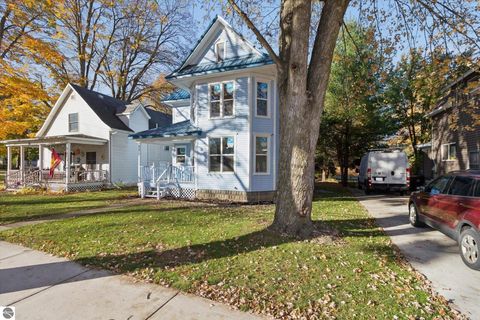 Tiny photo for 117 E Wright Avenue, Shepherd, MI 48883 (MLS # 1944236)