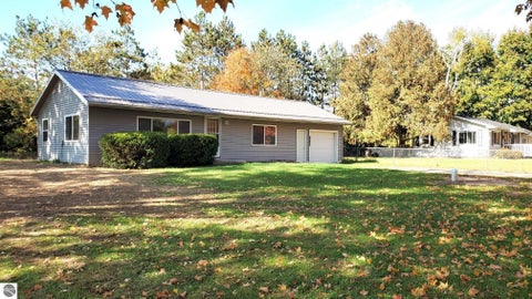 Tiny photo for 1960 S Winn Road, Mt Pleasant, MI 48858 (MLS # 1951530)