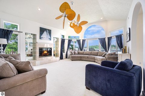 Tiny photo for 265 Lakeshore Drive, Battle Creek, MI 49015 (MLS # 1942512)