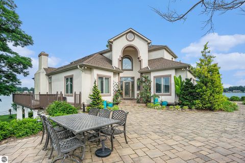 Tiny photo for 265 Lakeshore Drive, Battle Creek, MI 49015 (MLS # 1942512)