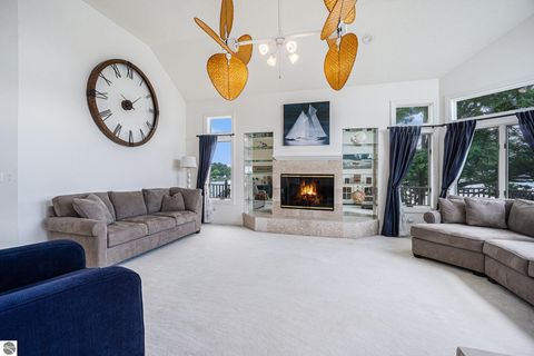 Tiny photo for 265 Lakeshore Drive, Battle Creek, MI 49015 (MLS # 1942512)