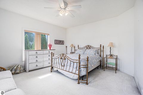 Tiny photo for 265 Lakeshore Drive, Battle Creek, MI 49015 (MLS # 1942512)