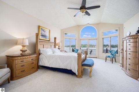 Tiny photo for 265 Lakeshore Drive, Battle Creek, MI 49015 (MLS # 1942512)