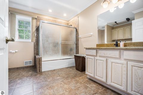 Tiny photo for 265 Lakeshore Drive, Battle Creek, MI 49015 (MLS # 1942512)