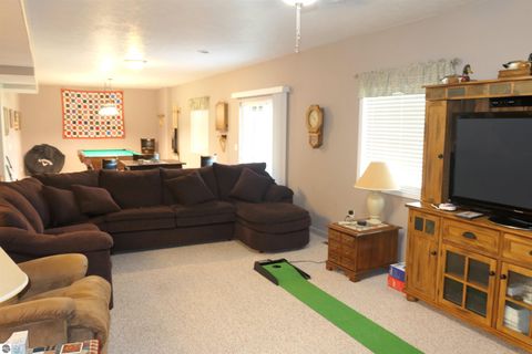Tiny photo for 1057 Crown Point Drive, Lake Isabella, MI 48893 (MLS # 1945479)
